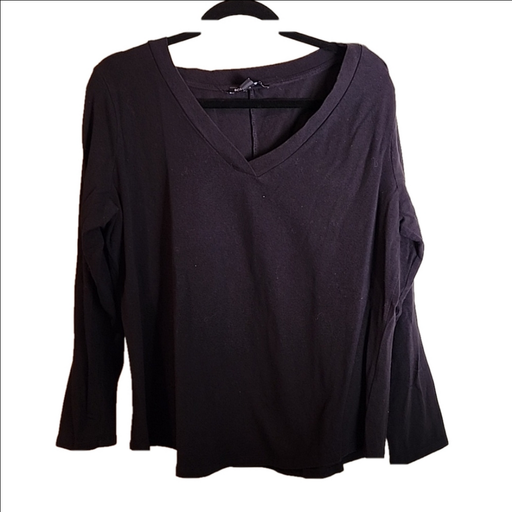 Boston Proper long sleeve vneck tshirt